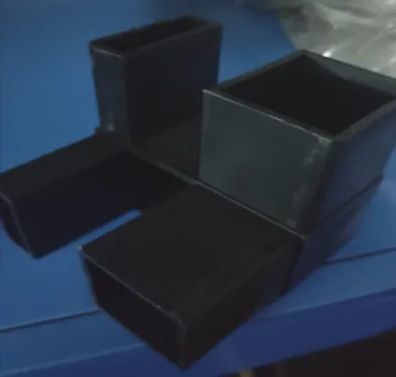 Plastic corner for 50100 frame